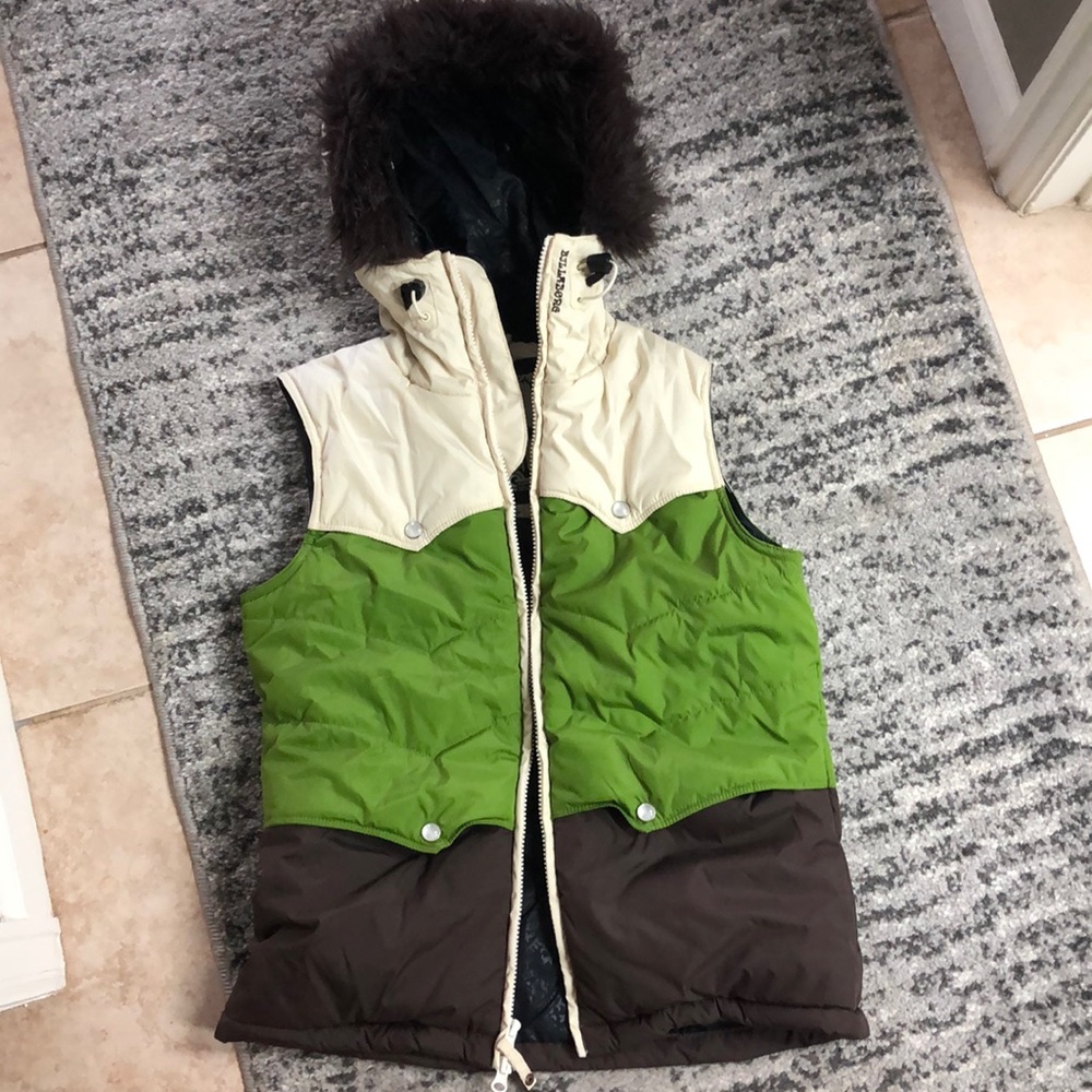 Billabong Hooded down snowboarding vest
